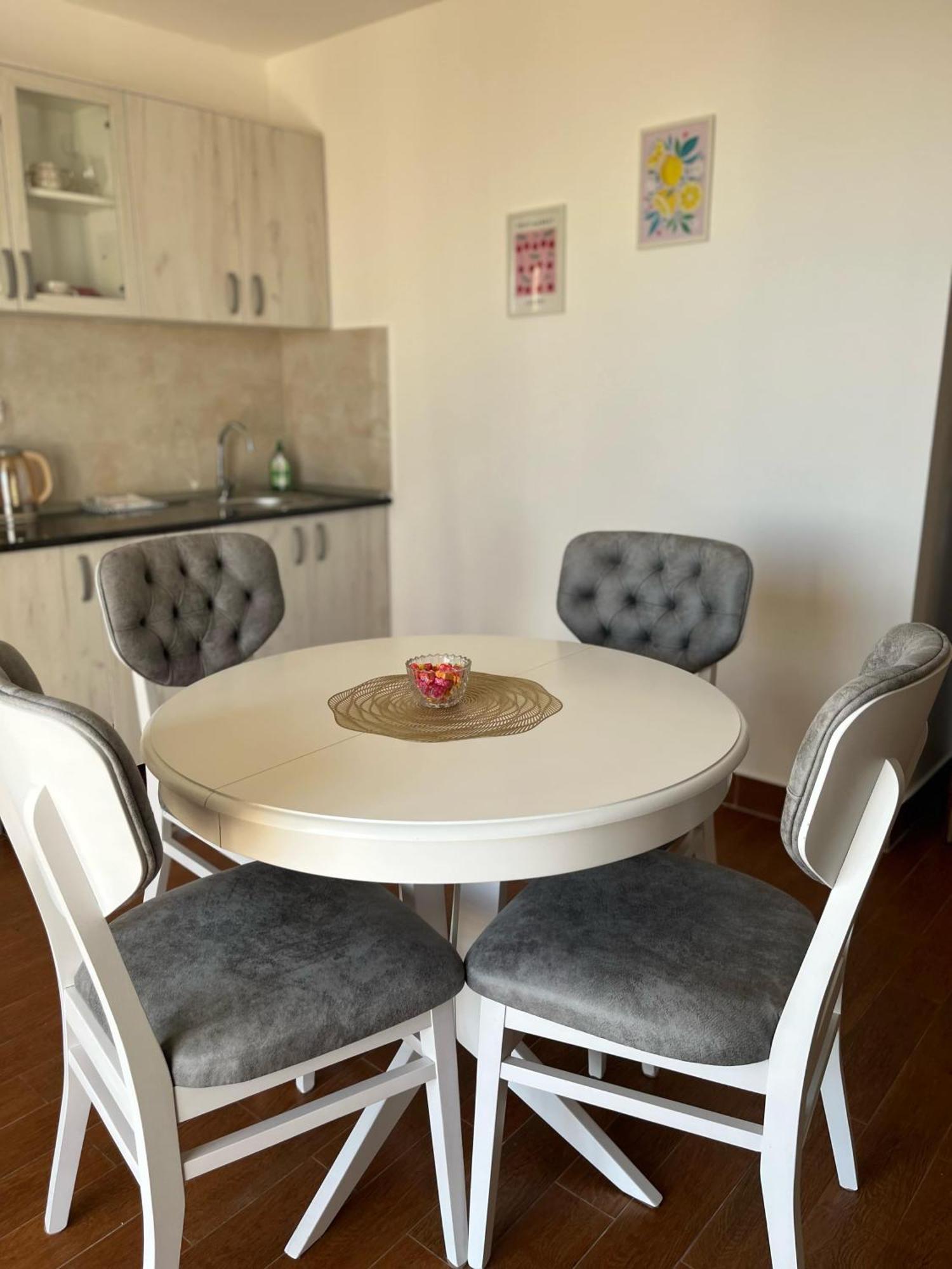 Surcin Apartment Ledine Εξωτερικό φωτογραφία